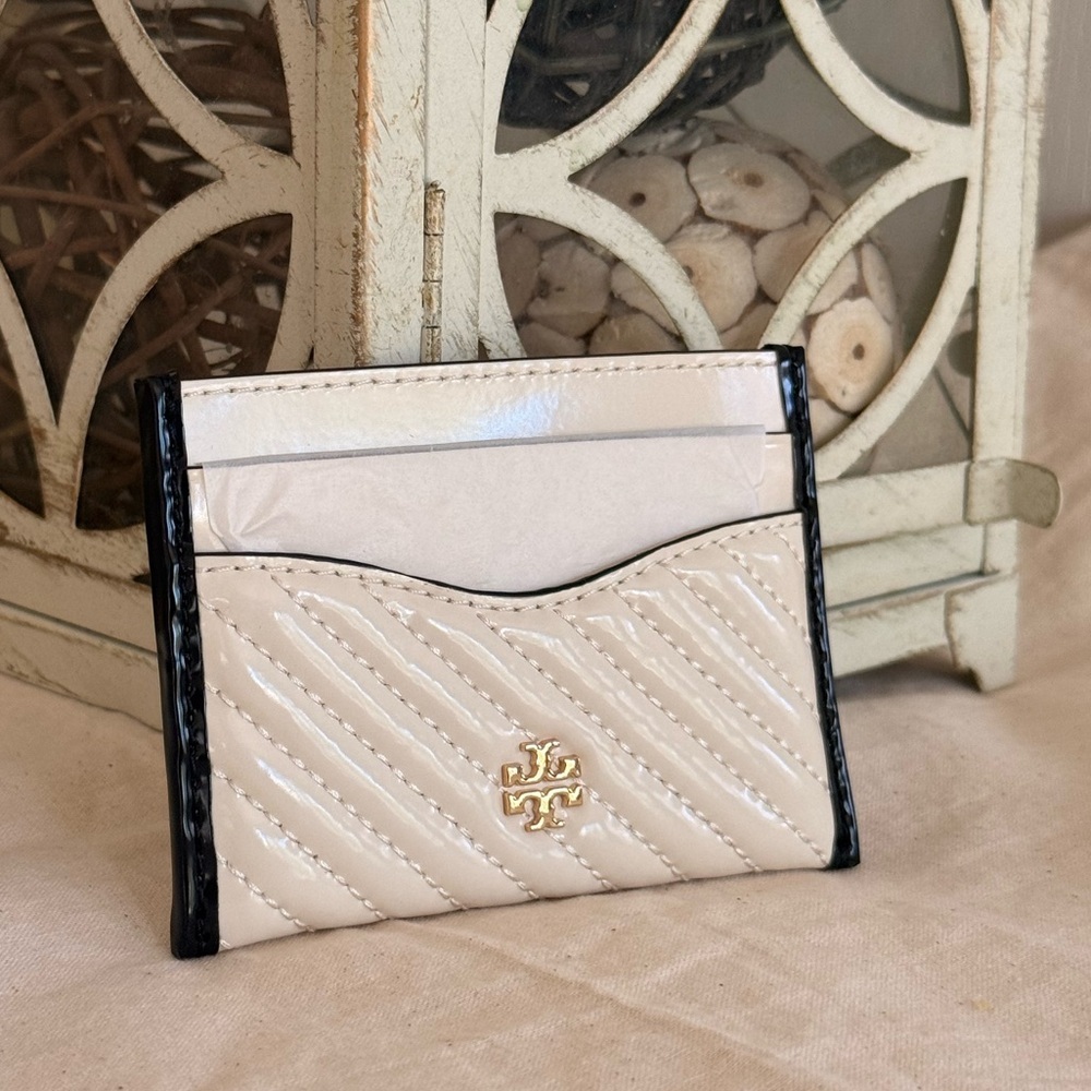 New tory burch Willa cardholder wallet in new ivory black trim leather wallet